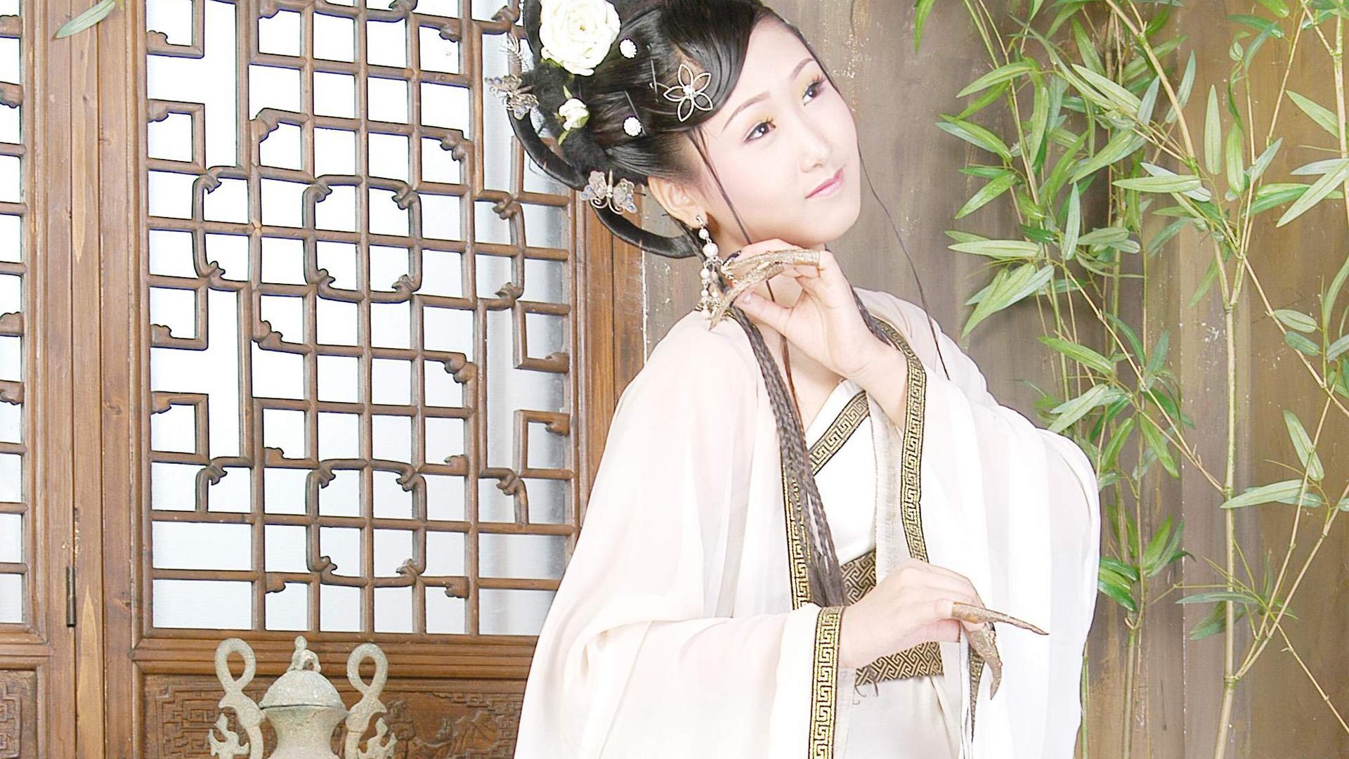 Costume beautiful wallpaper #2 - 1920x1080