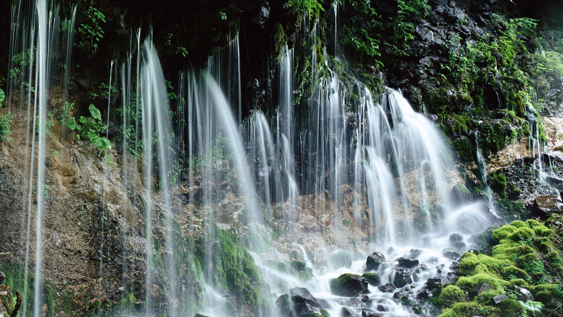 滝は、HD画像ストリーム #19 - 1920x1080