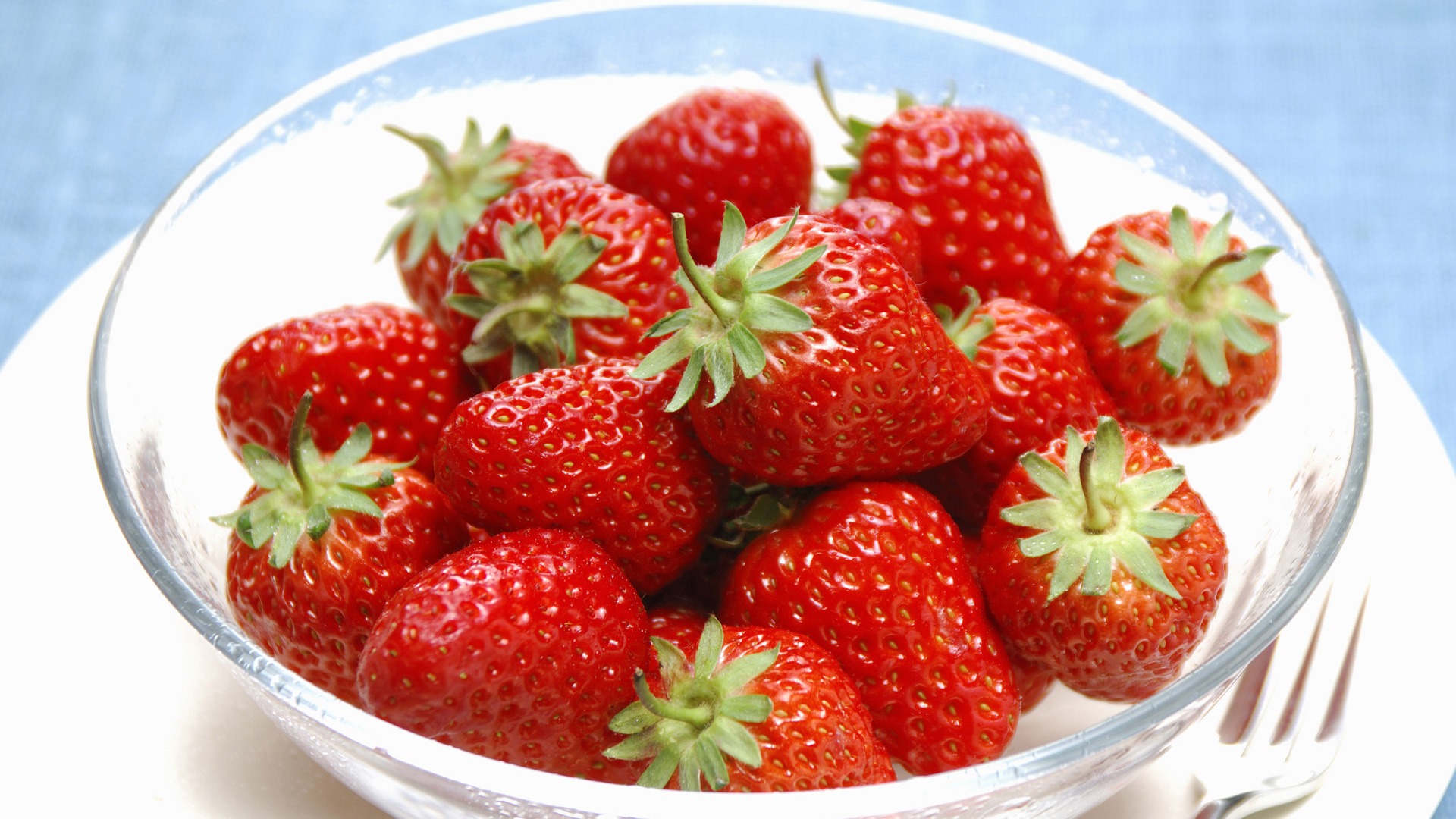 HD wallpaper fresh strawberries #9 - 1920x1080