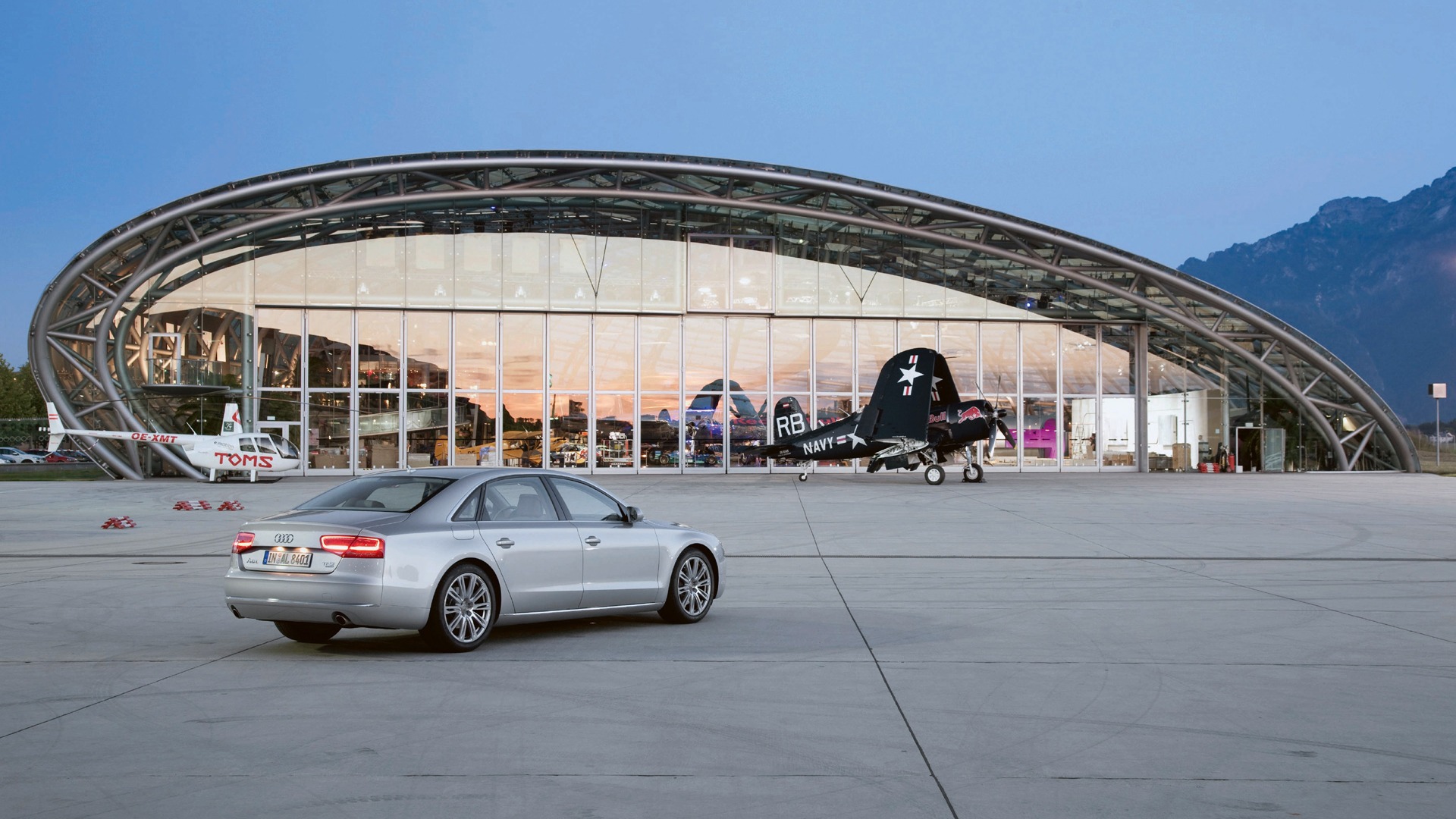 Audi A8 L 3.0 TFSI Quattro - 2010 高清壁紙 #26 - 1920x1080