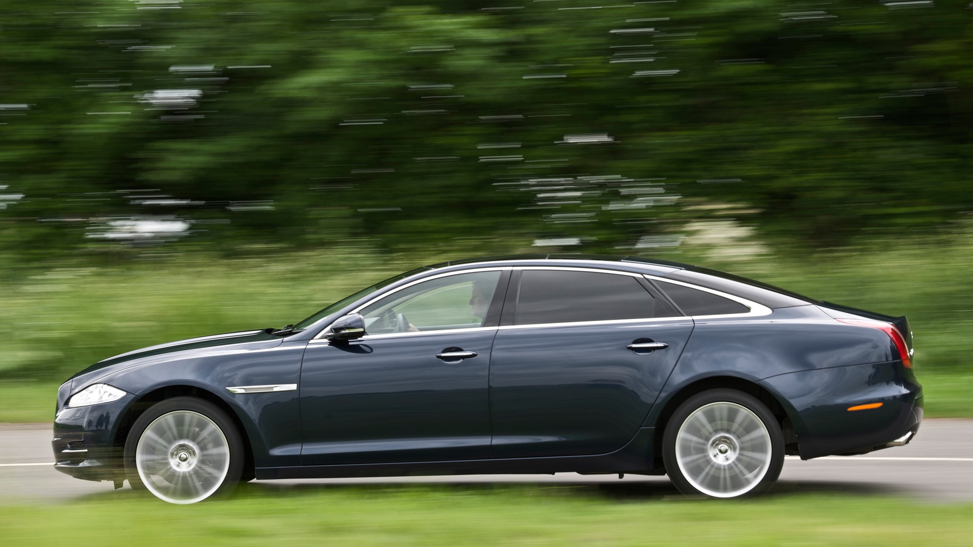 Jaguar XJL - 2010 HD Wallpaper #19 - 1920x1080