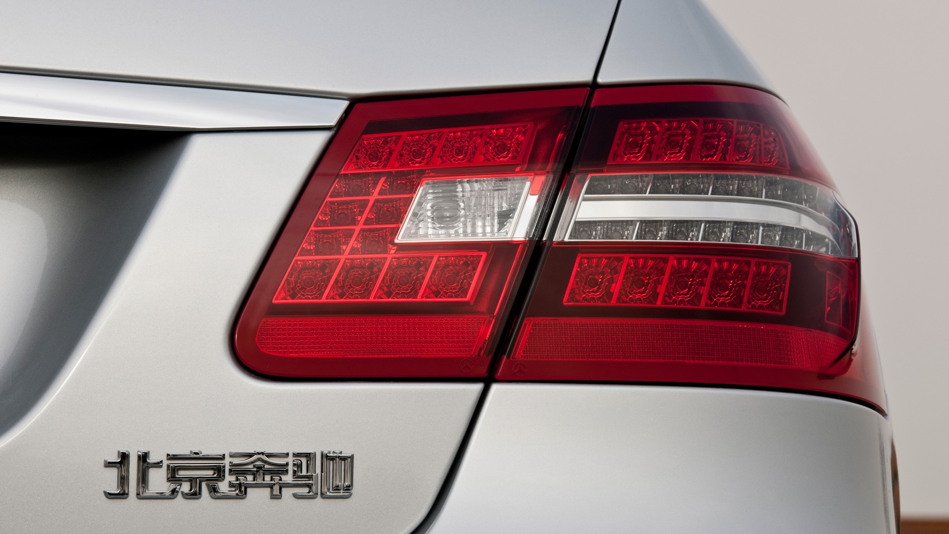 Mercedes-Benz E-Class Long Version - 2010 奔馳 #12 - 1920x1080