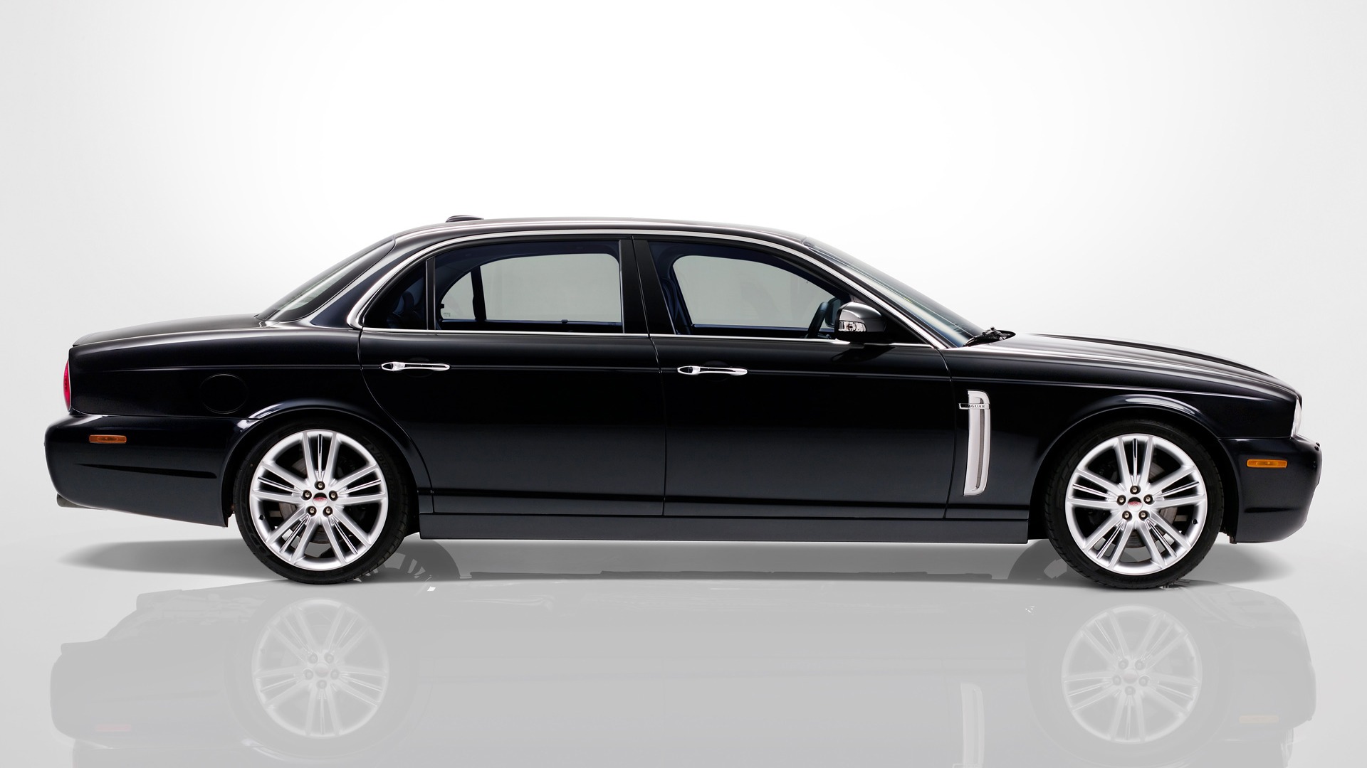 Jaguar XJ Portfolio - 2009 HD wallpaper #13 - 1920x1080