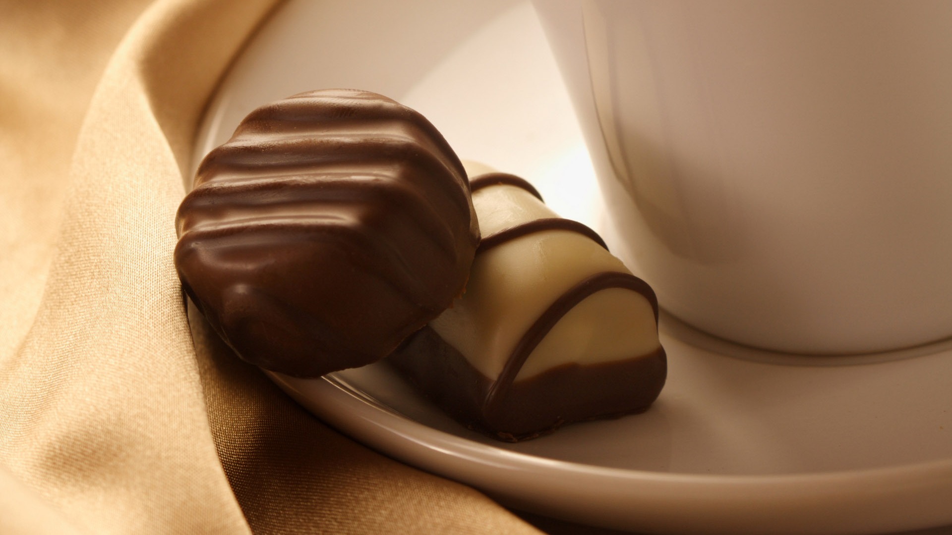 Chocolate close-up wallpaper (2) #16 - 1920x1080