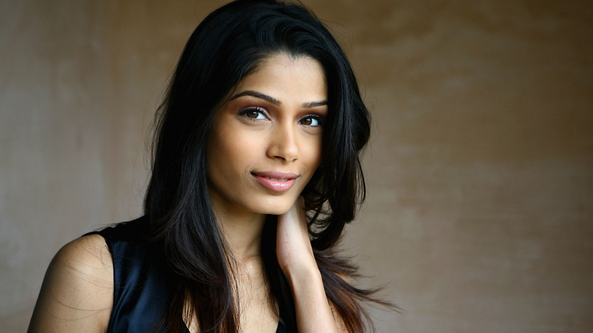 Freida Pinto schöne Tapete #6 - 1920x1080