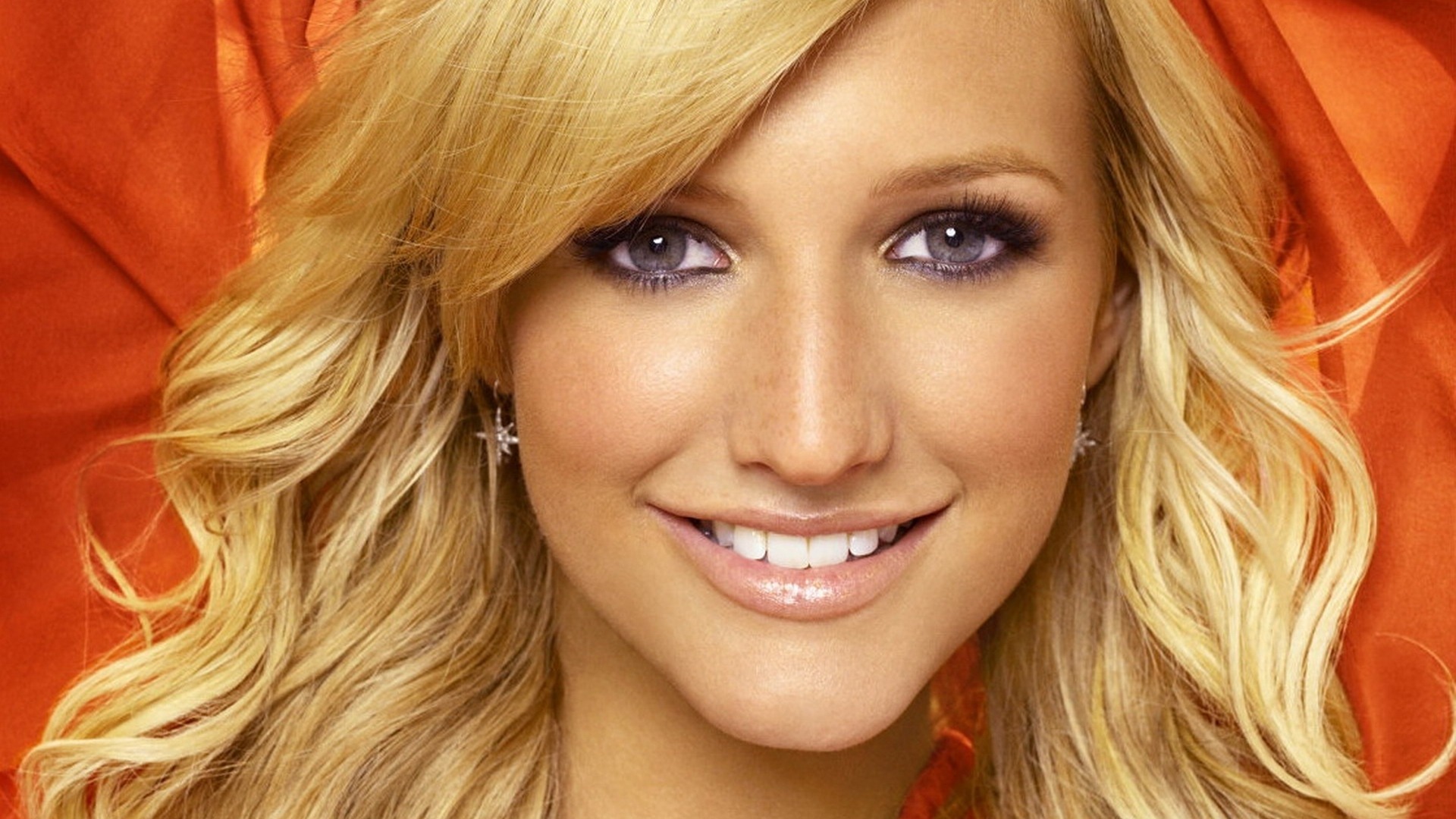 Ashlee Simpson beautiful wallpaper #28 - 1920x1080