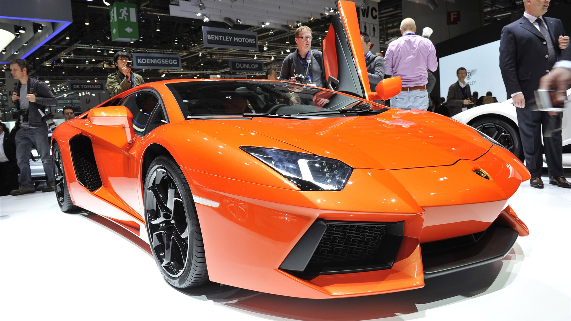 2012 Lamborghini Aventador LP700-4 兰博基尼 高清壁纸34 - 1920x1080