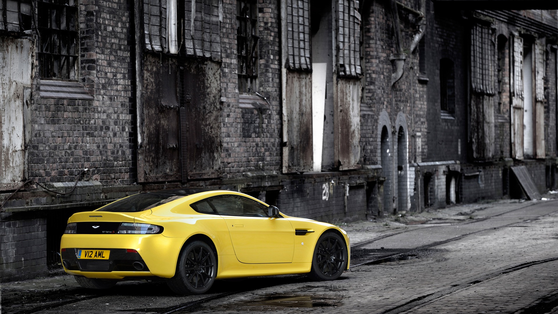 2013 Aston Martin V12 Vantage S HD tapety na plochu #3 - 1920x1080