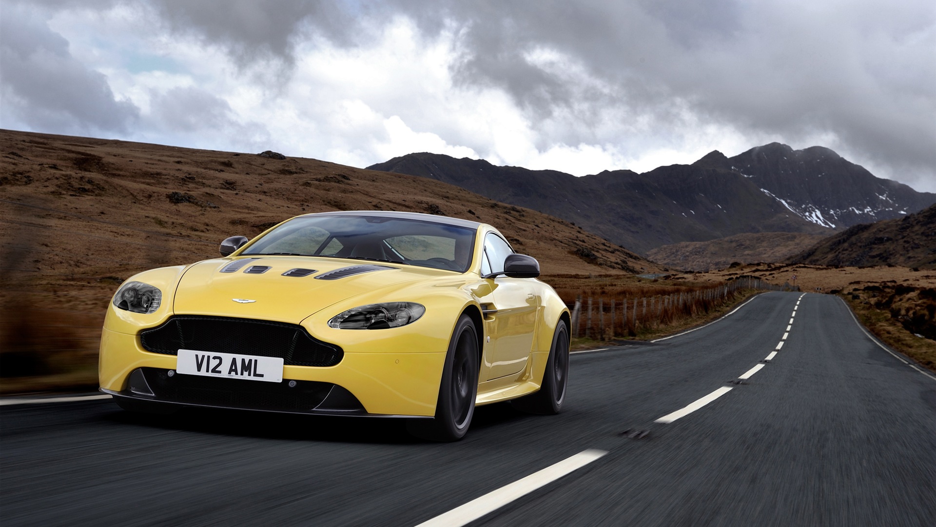 2013 Aston Martin V12 Vantage S HD tapety na plochu #5 - 1920x1080