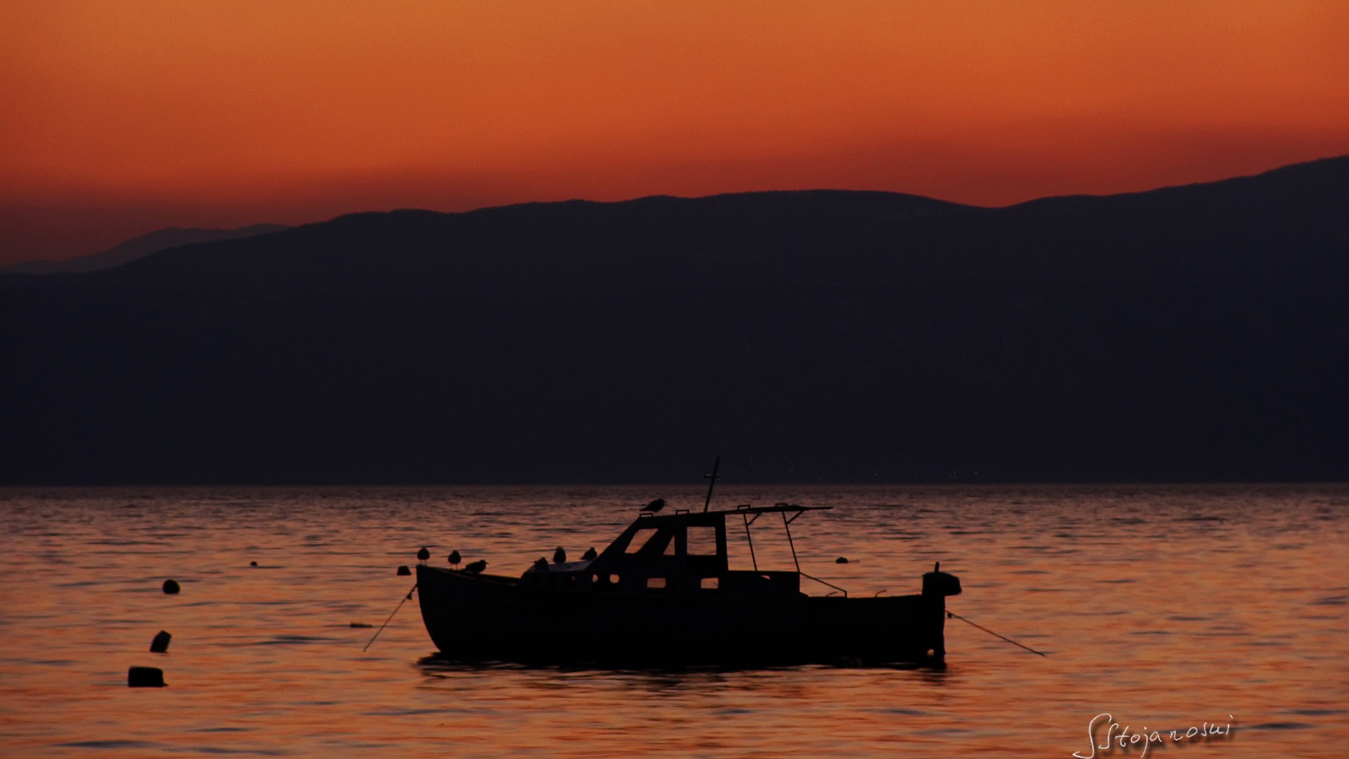 Après le coucher du soleil, le lac d'Ohrid, fonds d'écran Windows 8 thème HD #10 - 1920x1080