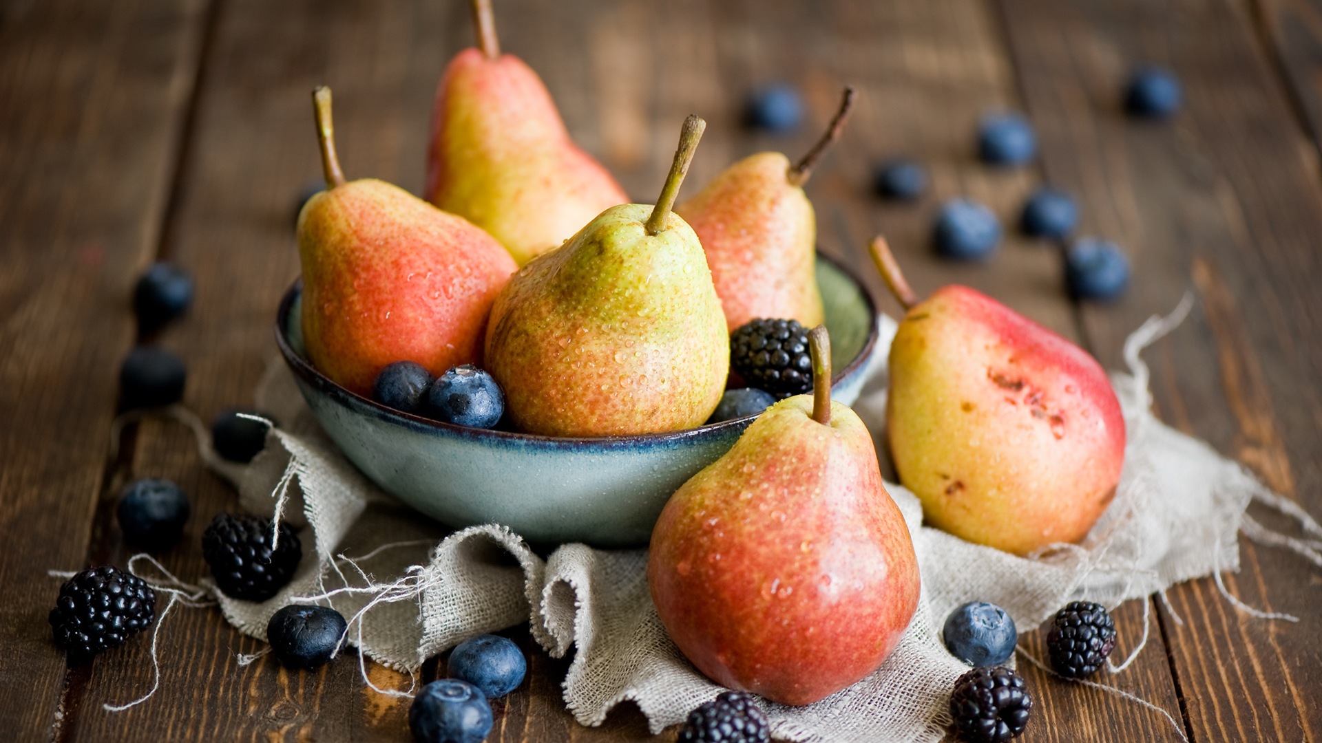 Suculenta fruta, peras fondos de pantalla de alta definición en primer plano #20 - 1920x1080