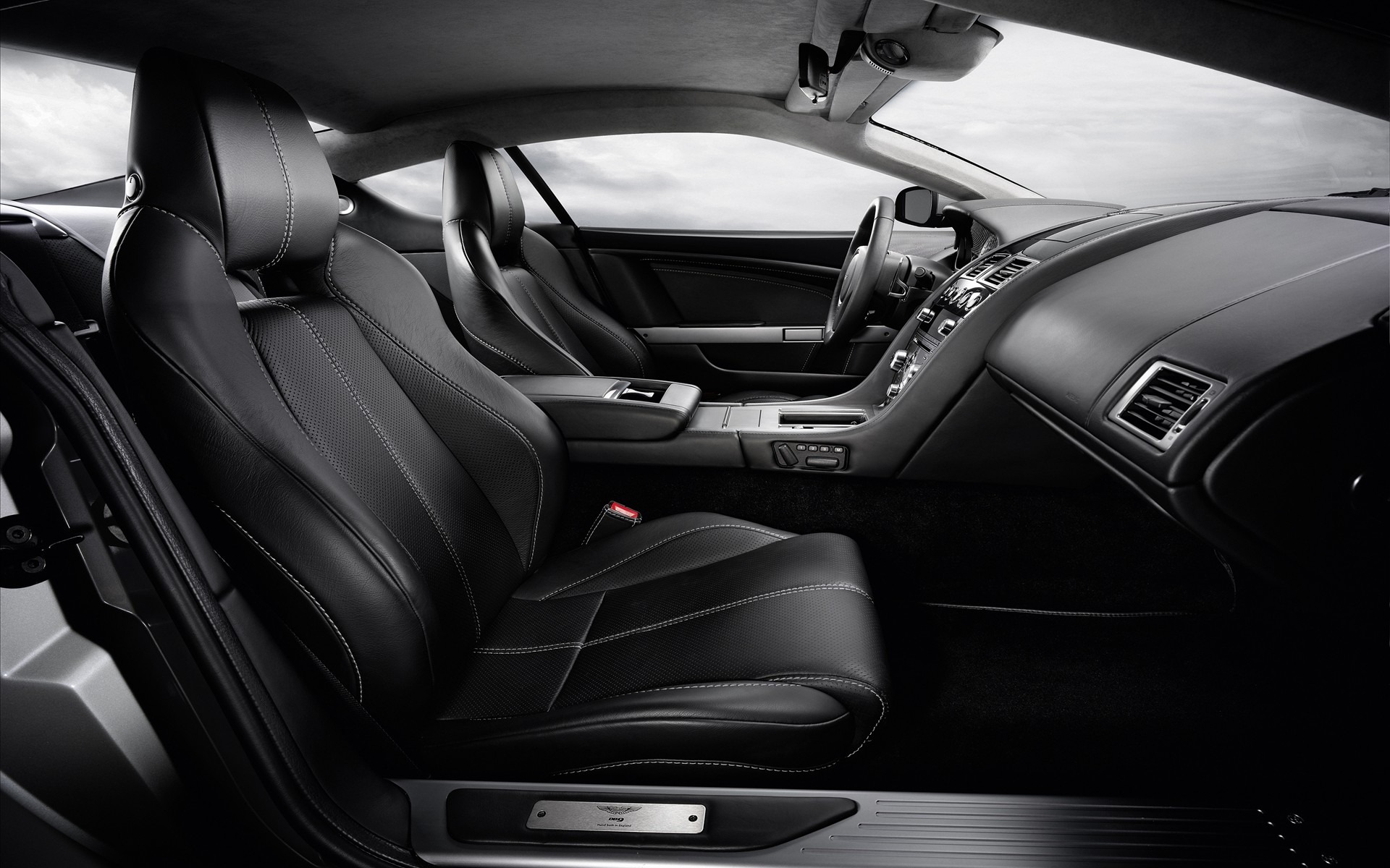 Aston Martin 阿斯頓·馬丁 壁紙(二) #8 - 1920x1200