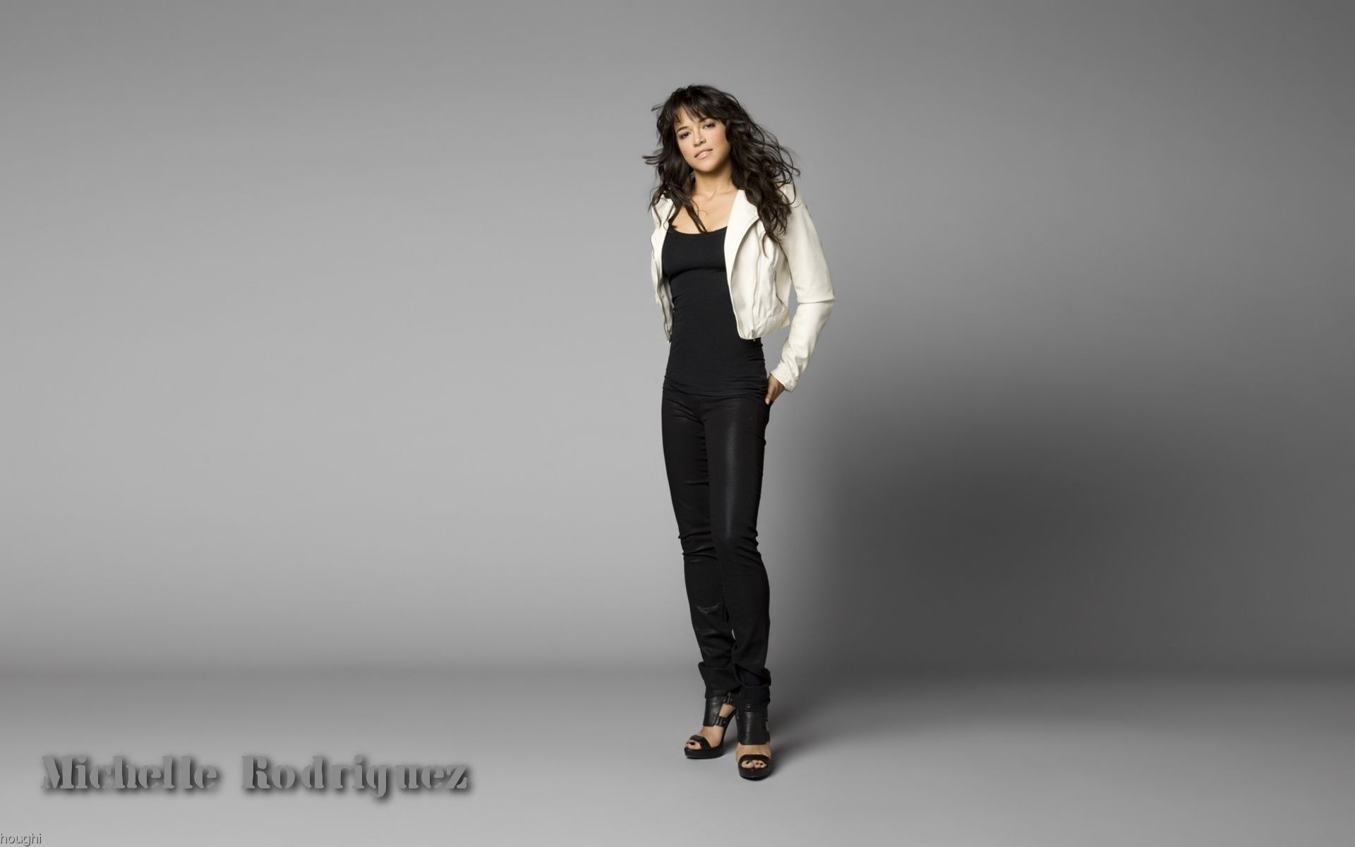 Michelle Rodriguez schöne Tapete #11 - 1920x1200