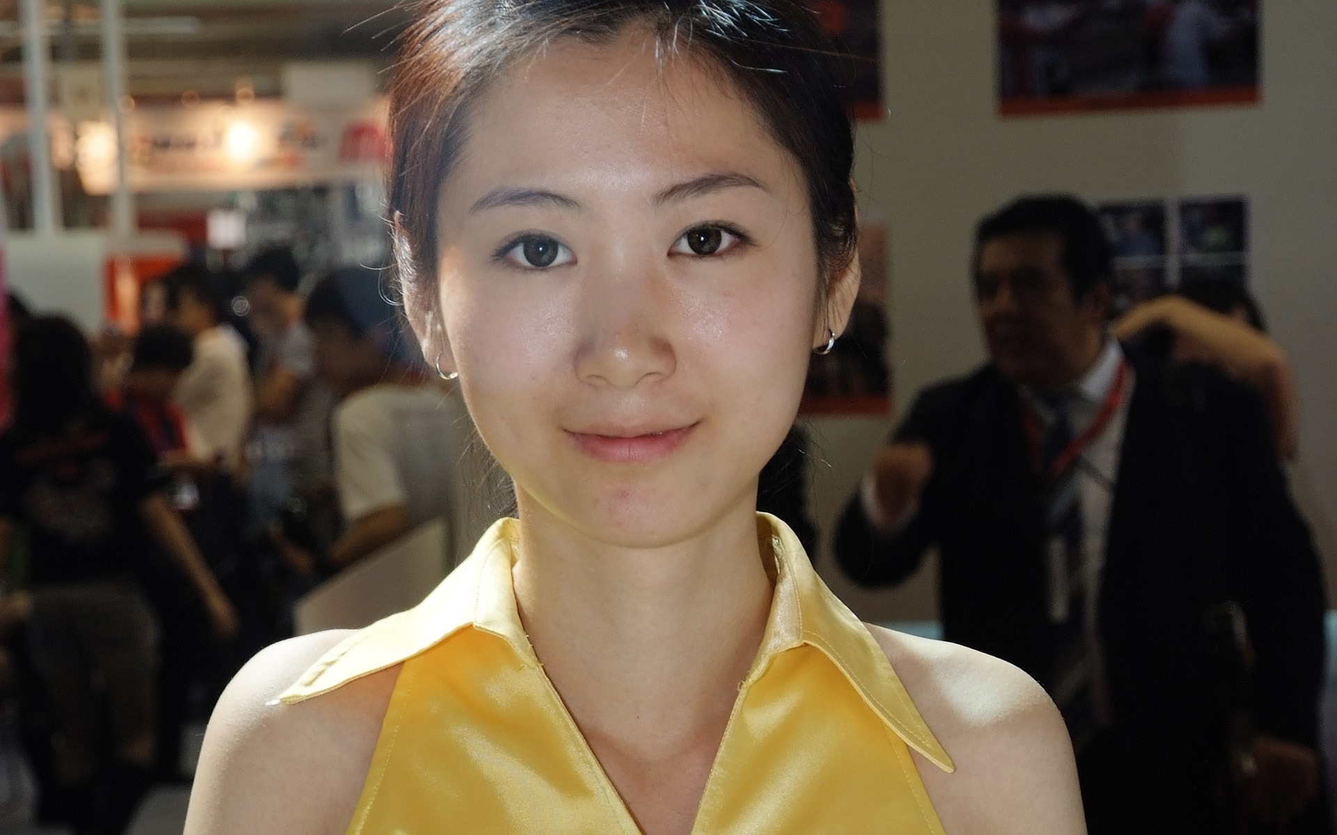 2009 P&E 展台上的美女(螺紋鋼作品) #22 - 1920x1200