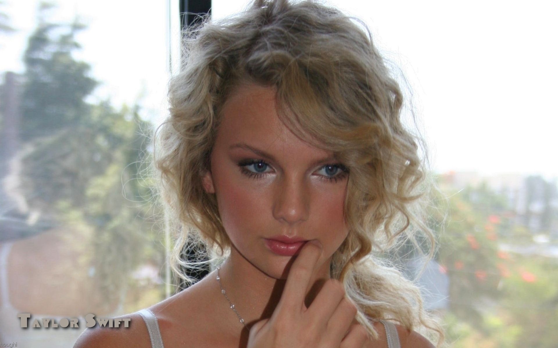 Taylor Swift krásnou tapetu #32 - 1920x1200