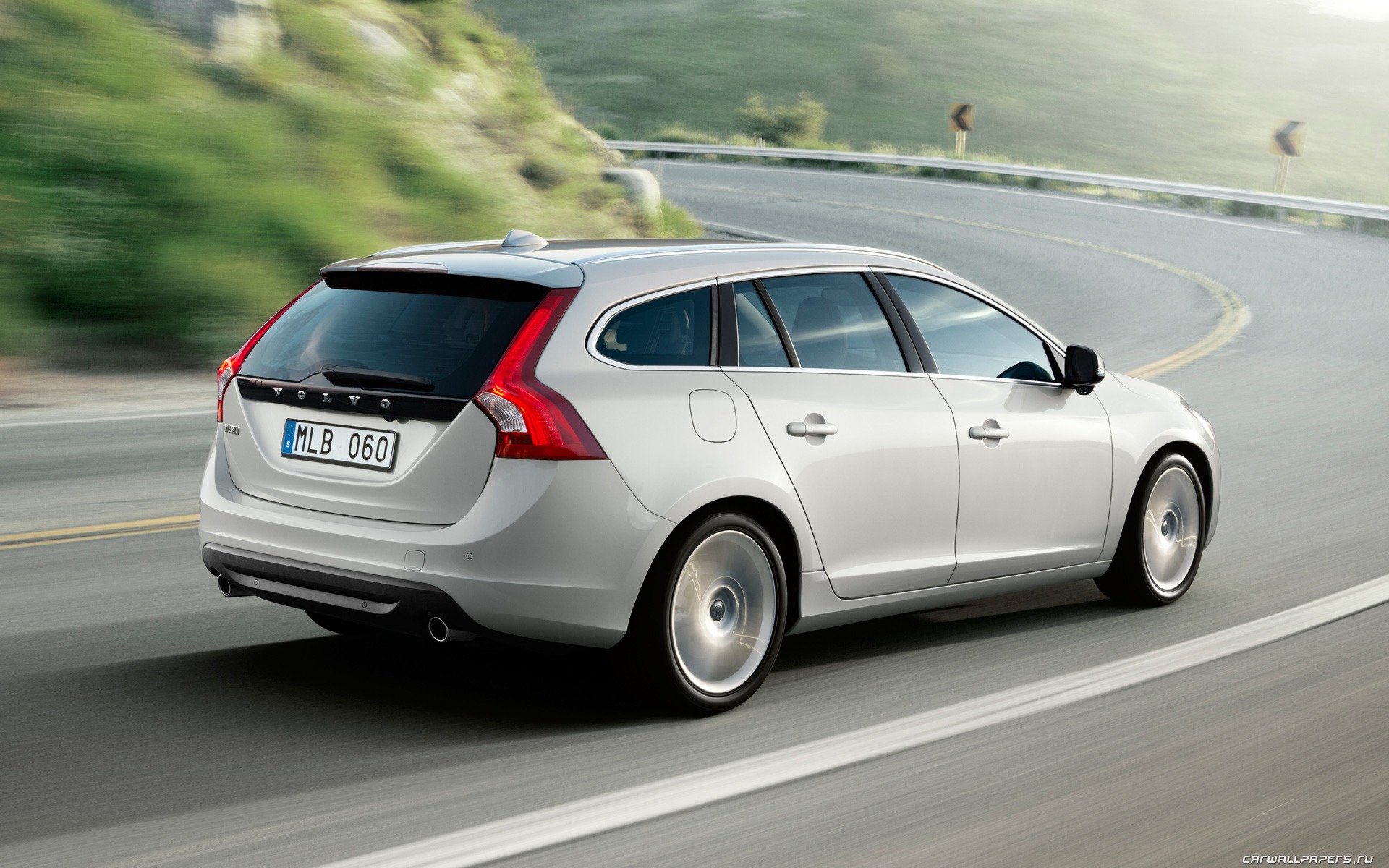 Volvo V60 - 2010 fonds d'écran HD #14 - 1920x1200