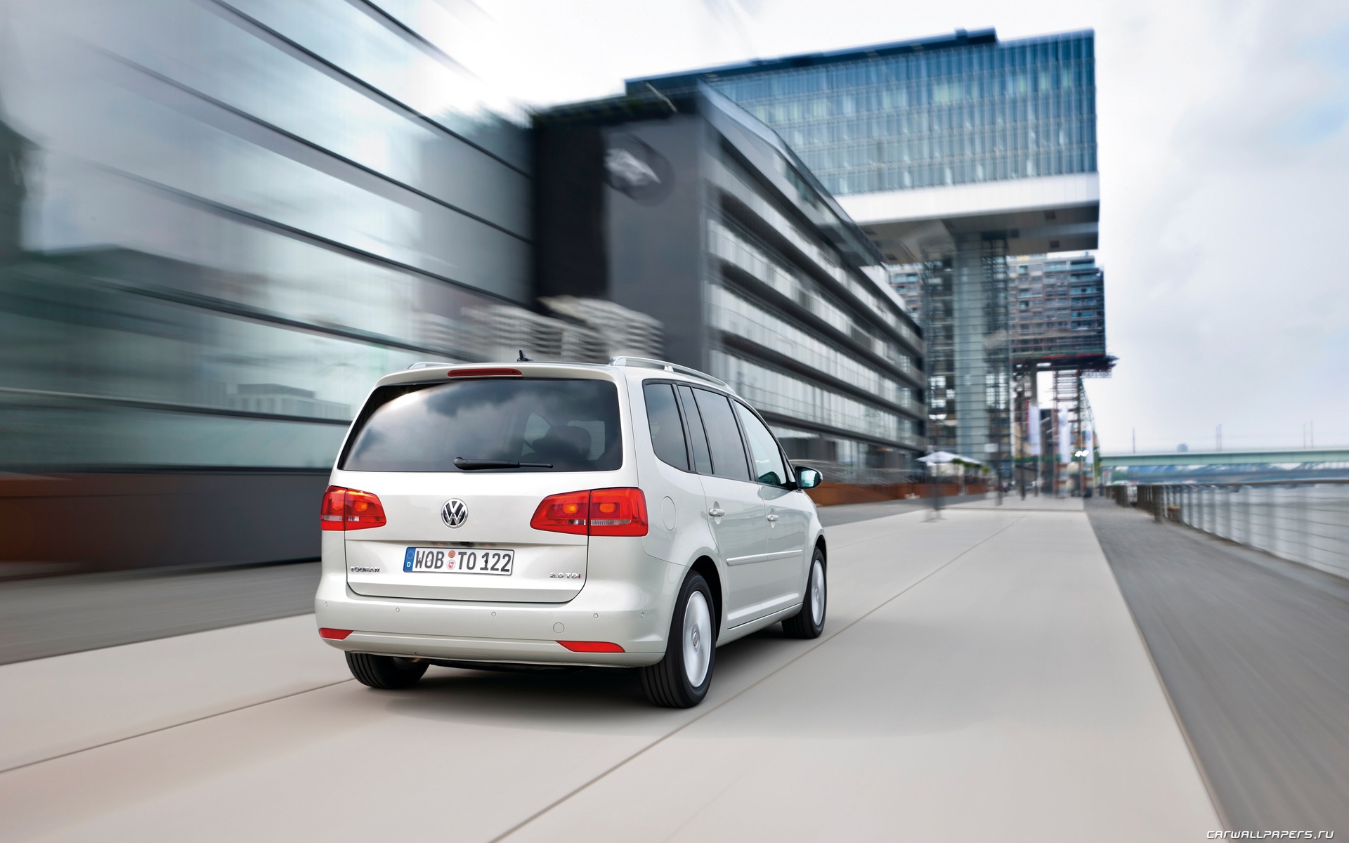 Volkswagen Touran TDI - 2010 HD tapetu #3 - 1920x1200