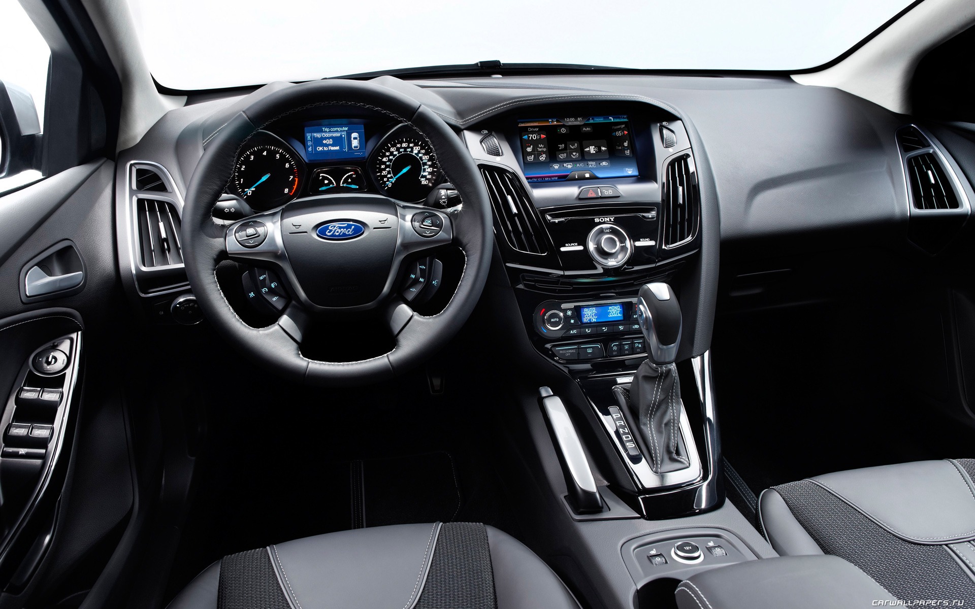 Ford Focus Hatchback 5-door - 2011 福特 #24 - 1920x1200