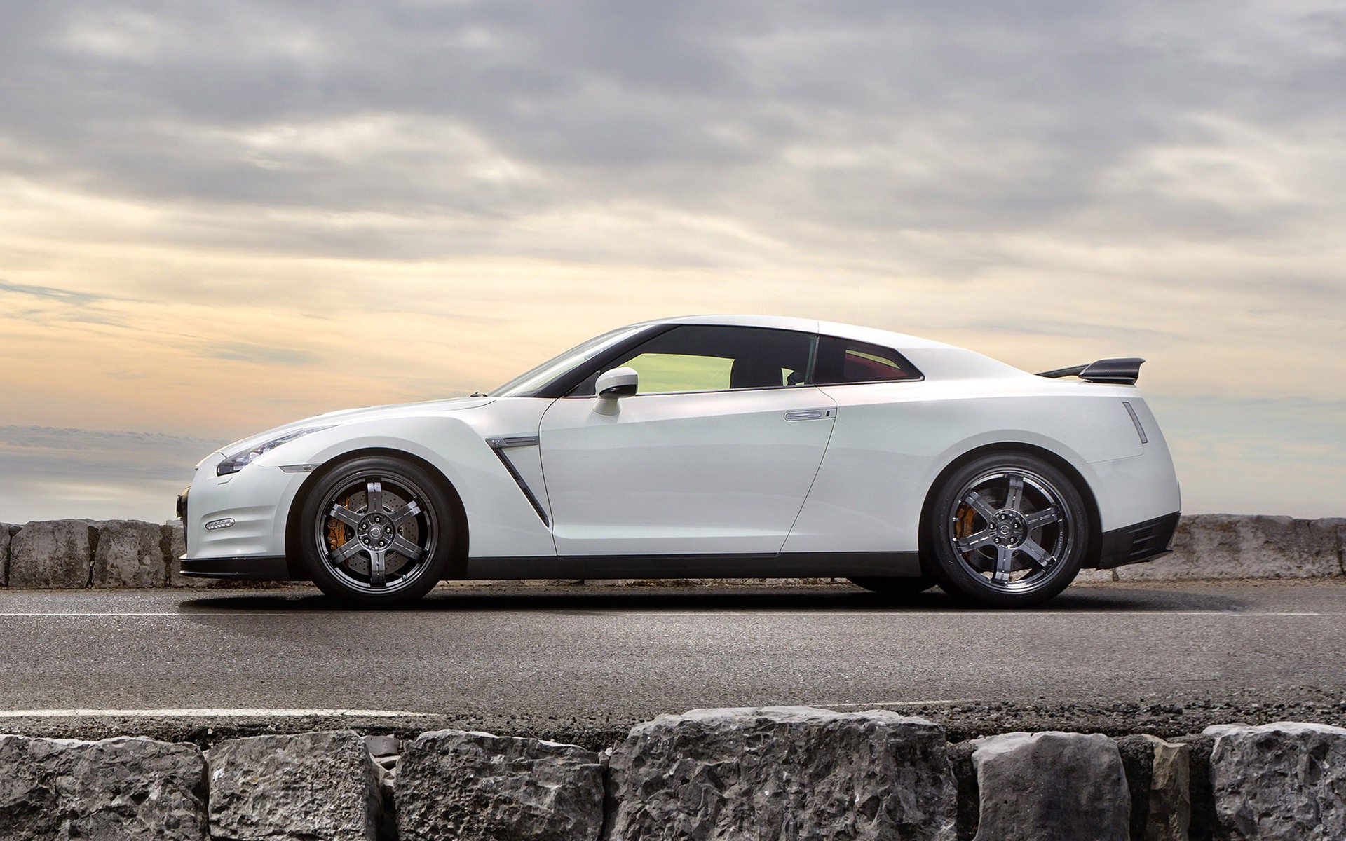 Nissan GT-R Egoist 2011 日產GT-R 利己主義高清壁紙 #10 - 1920x1200
