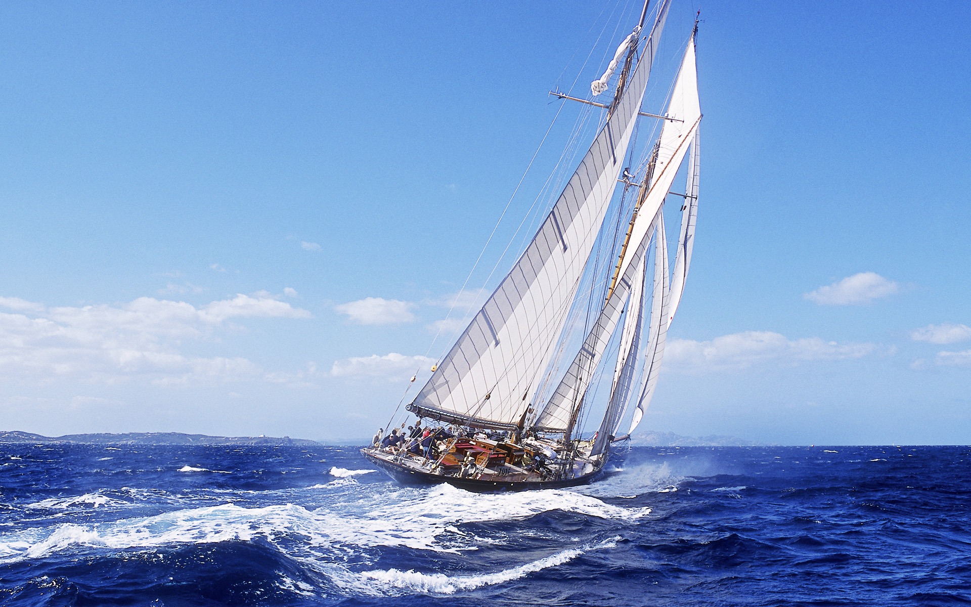 Windows 7 Wallpapers: Sailing #3 - 1920x1200