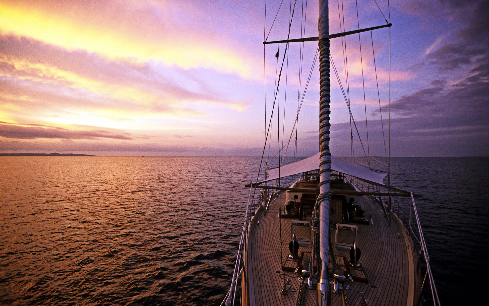 Windows 7 Wallpapers: Sailing #4 - 1920x1200