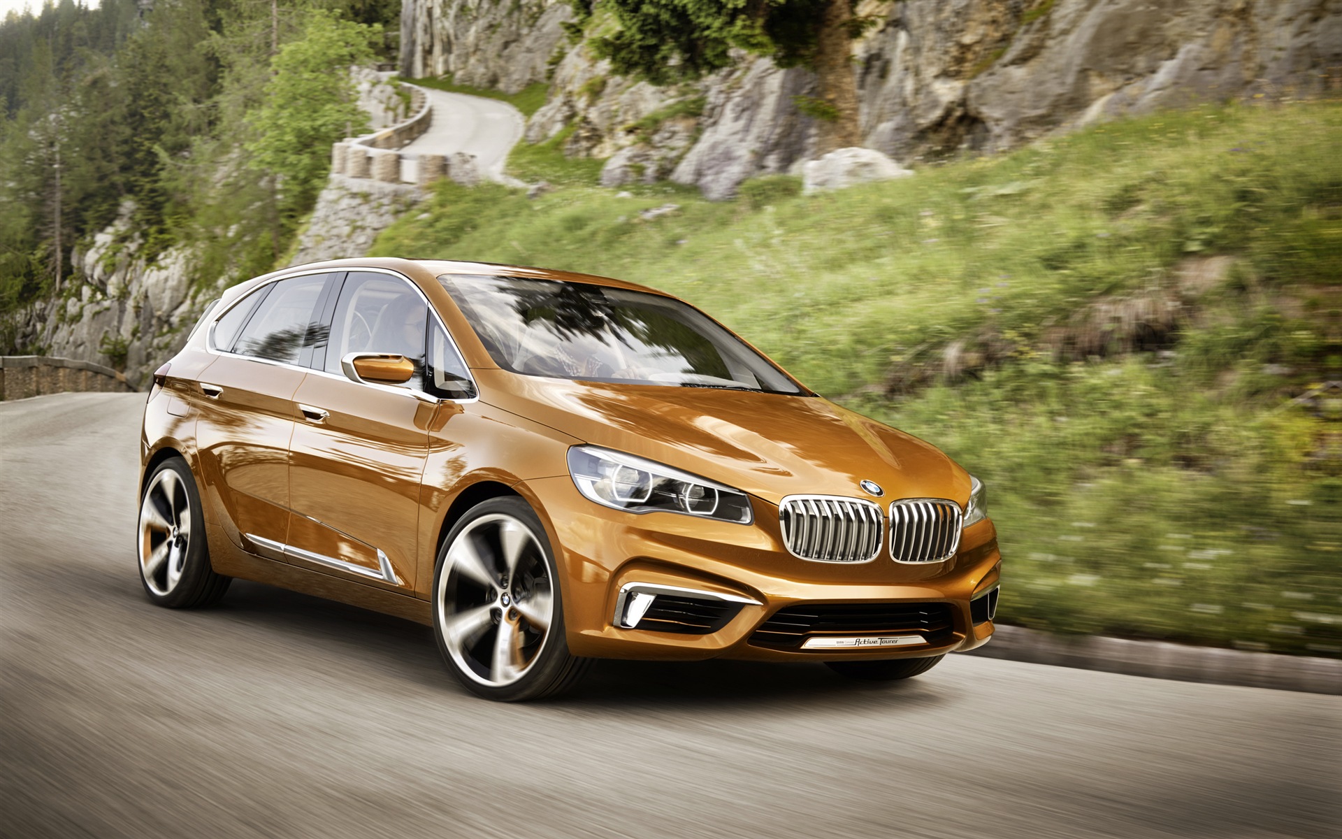 2013 BMW Concept Active Tourer 宝马旅行车 高清壁纸1 - 1920x1200