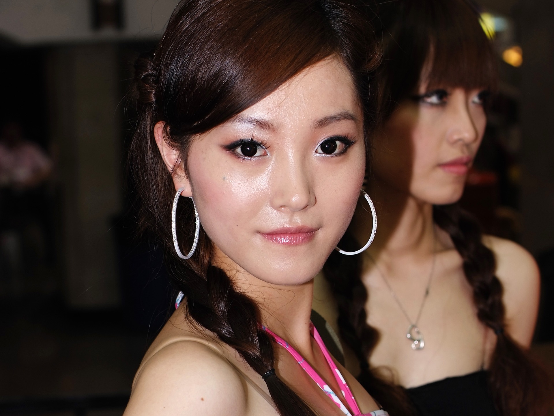 2009 P&E 展台上的美女(螺紋鋼作品) #25 - 1920x1440