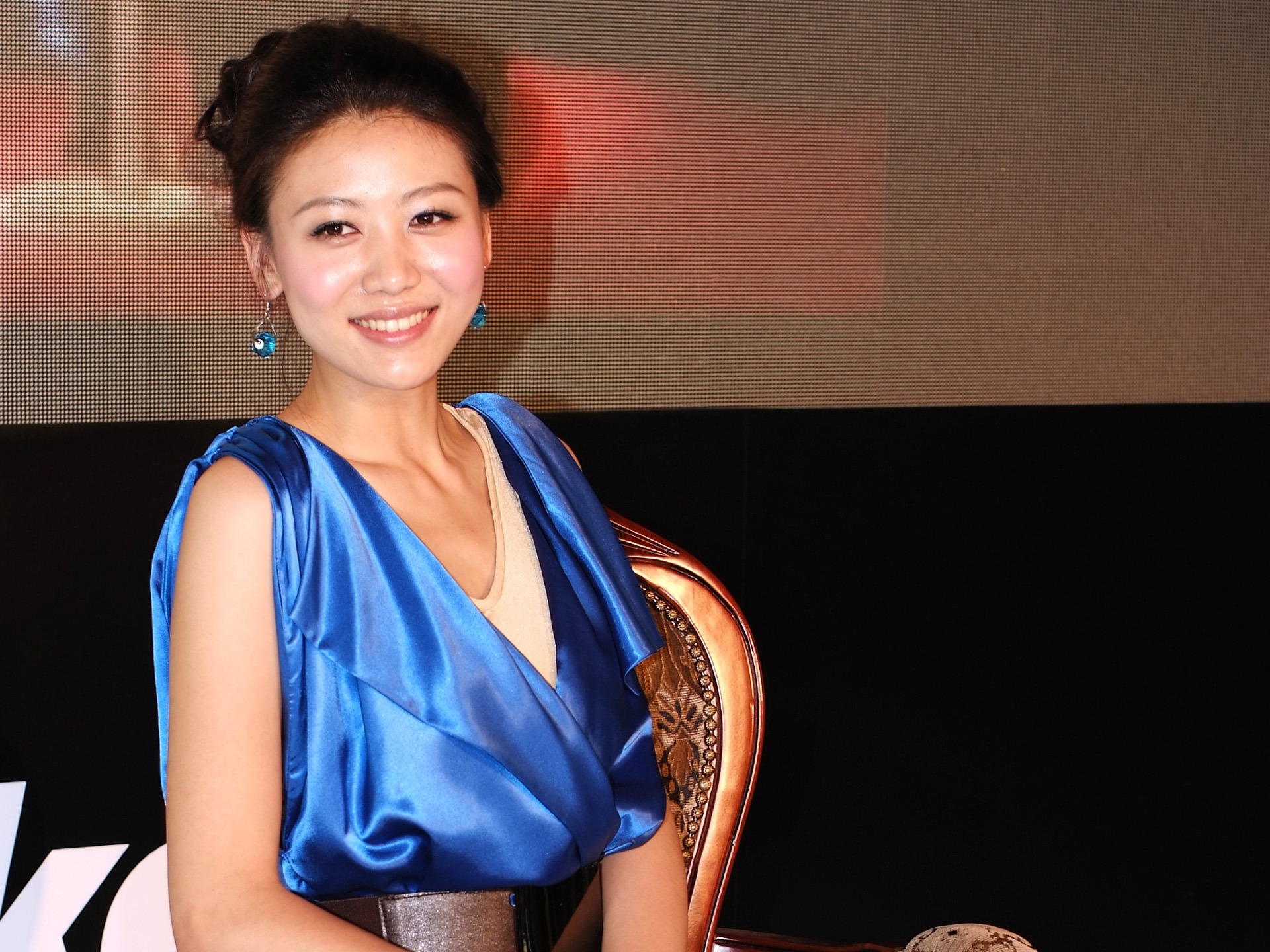 2009 P&E 展台上的美女(螺紋鋼作品) #26 - 1920x1440