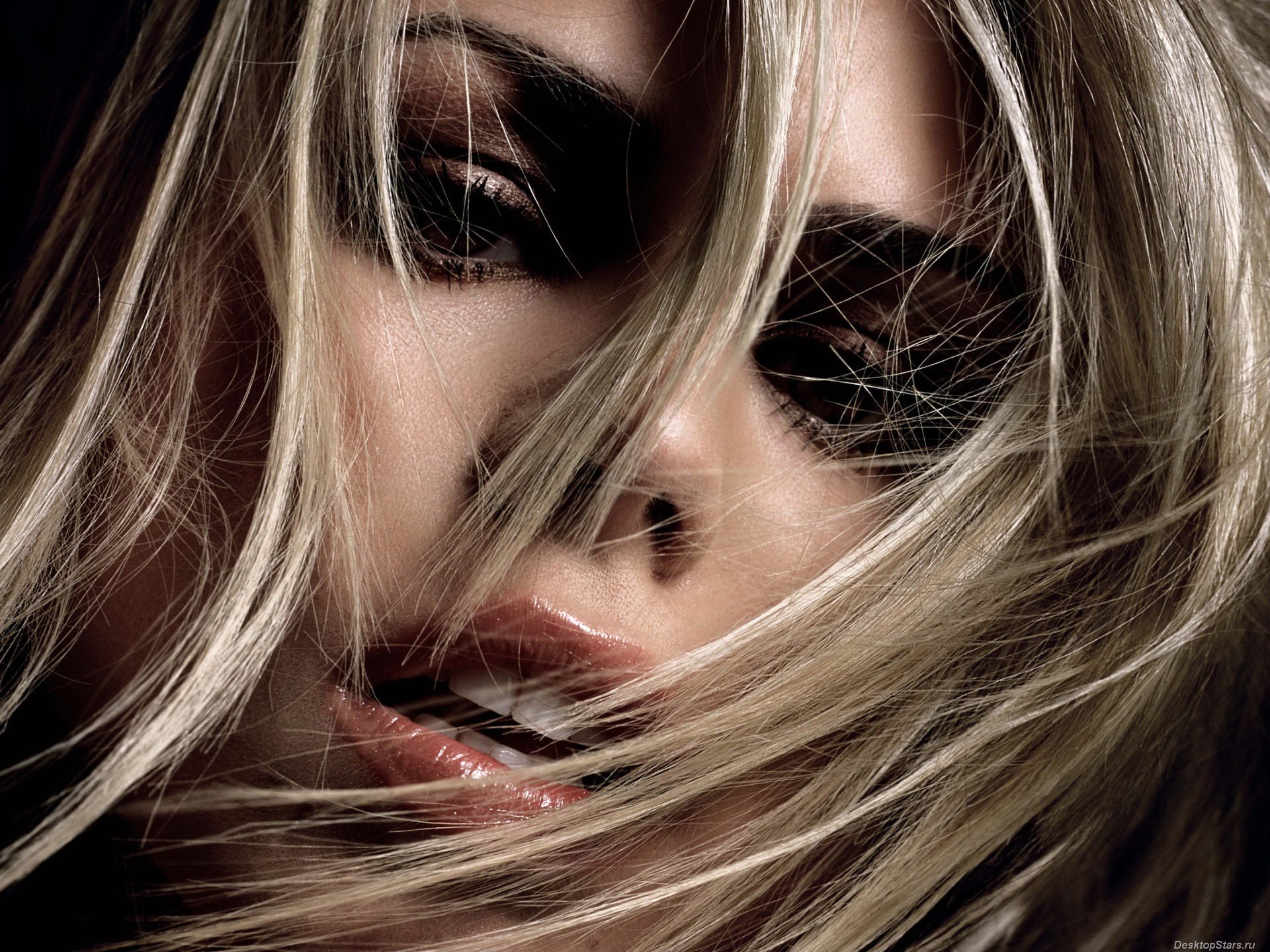 Billie Piper 比莉·派佩 美女壁紙 #22 - 1920x1440