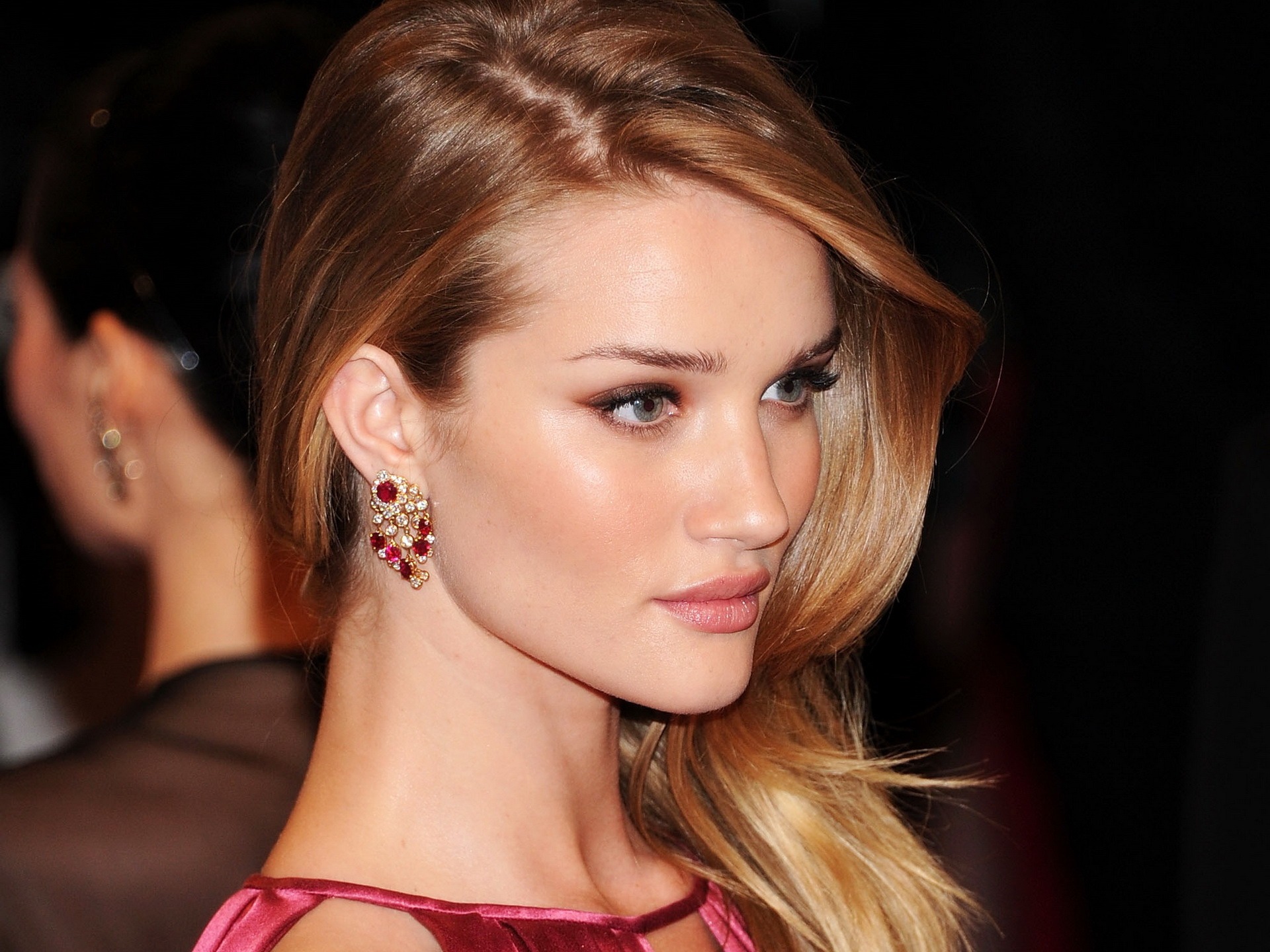 Rosie Huntington-Whiteley beautiful wallpaper #6 - 1920x1440