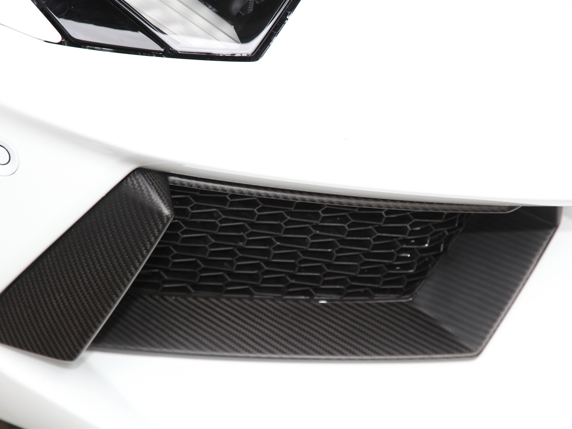 2012 Lamborghini Aventador LP700-4 蘭博基尼高清壁紙 #11 - 1920x1440