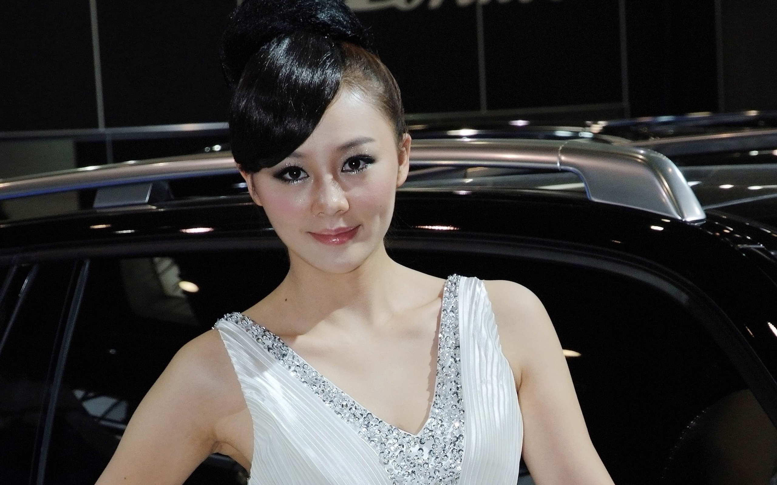 2010北京国际车展 美女车模 (螺纹钢作品)10 - 2560x1600