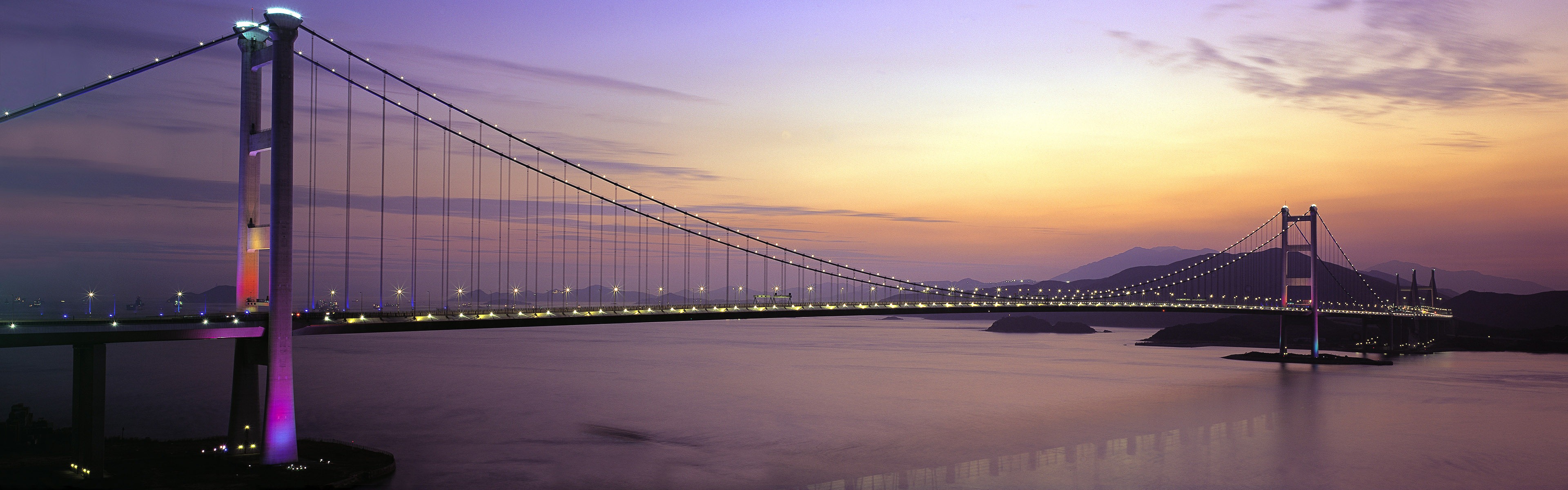 Windows 8 官方全景主題壁紙，城市風光，大橋，地平線 #3 - 3840x1200