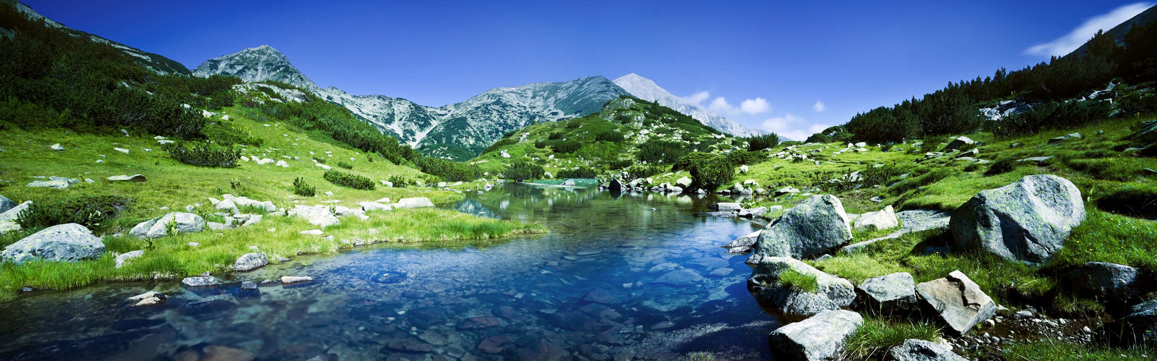 Windows 8 official panoramic wallpaper, waves, forests, majestic mountains #17 - 3840x1200