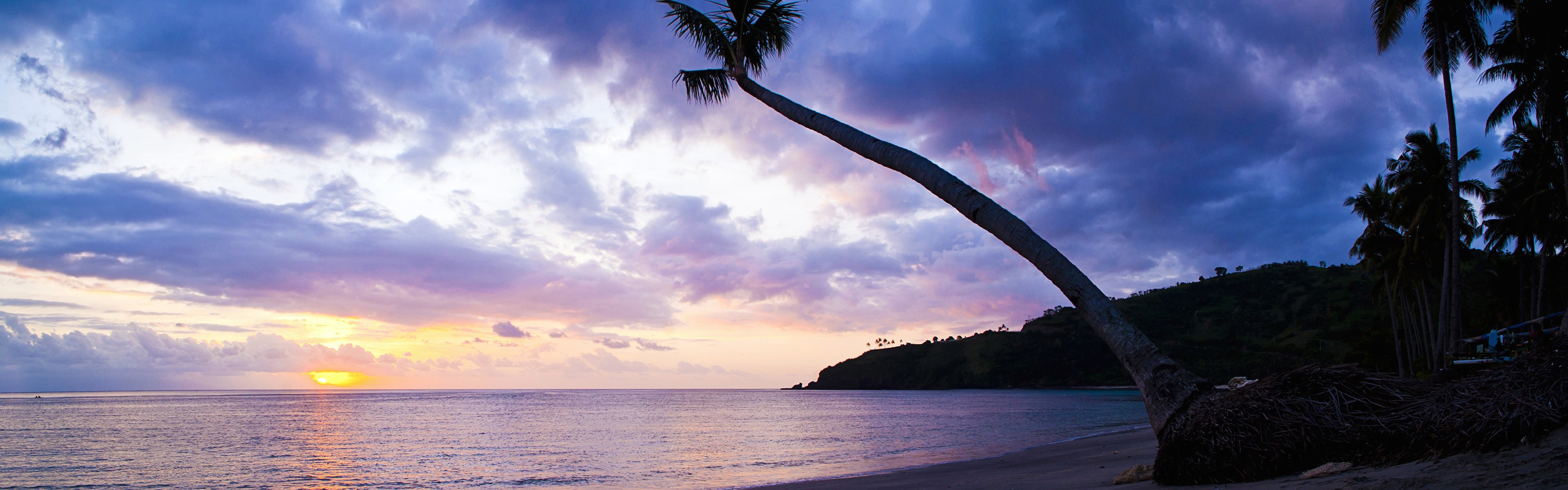 Beautiful beach sunset, Windows 8 panoramic widescreen wallpapers #8 - 3840x1200