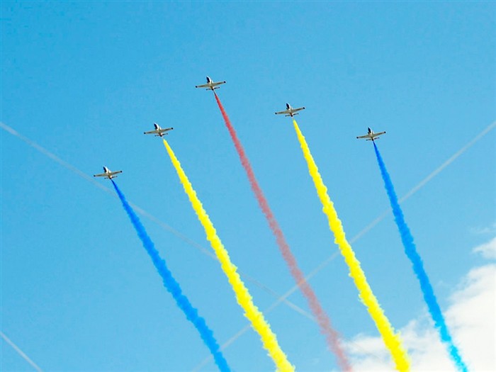 Día Nacional de las armas militares desfile de fondo de pantalla #24