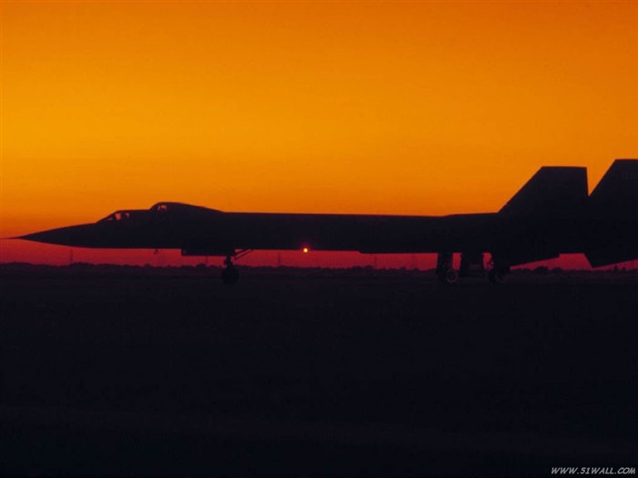 SR-71 Blackbird reconnaissance aircraft wallpaper #3