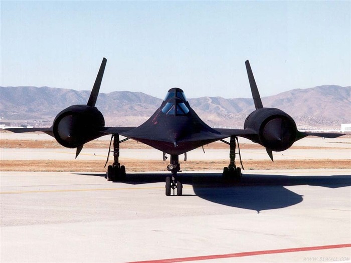 SR-71 Blackbird reconnaissance aircraft wallpaper #9