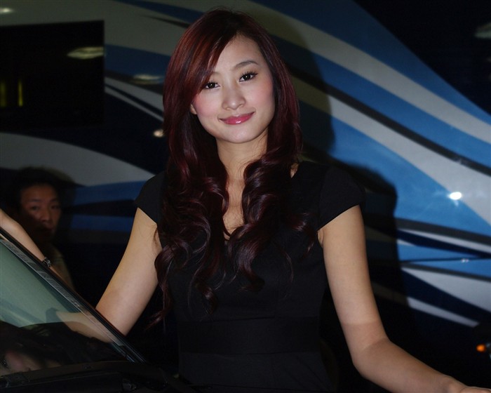 Auto Salon Model Wallpapers #14