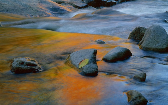 Water streams HD Wallpapers #31