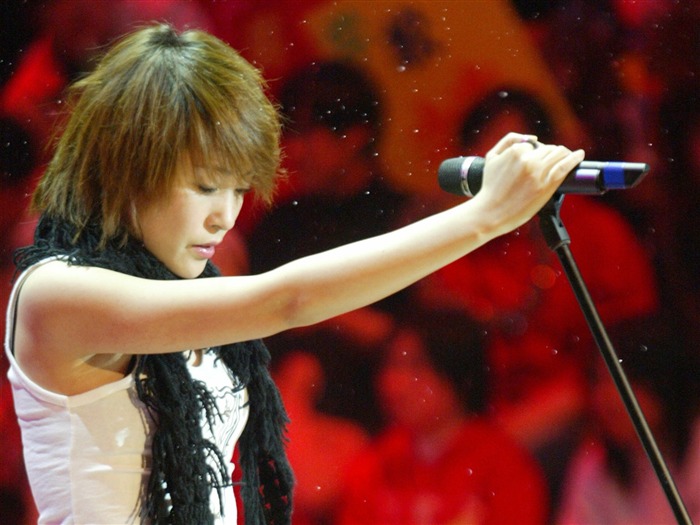 歌手陈琳壁纸10