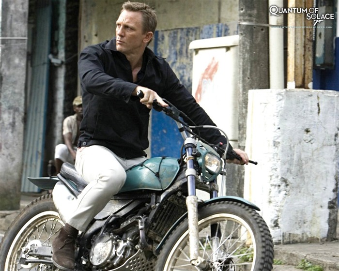 007 Quantum of Solace Wallpaper #13