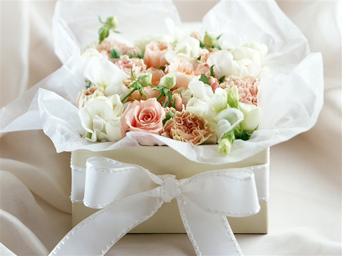 Flowers and gifts wallpaper (1) #7