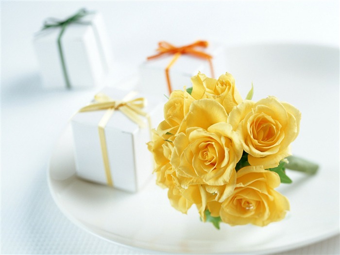 Flowers and gifts wallpaper (2) #4