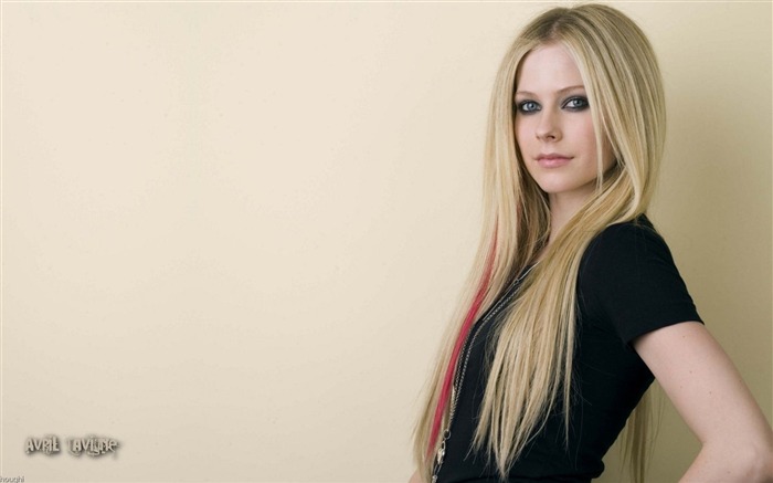 Avril Lavigne 艾薇儿·拉维妮 美女壁纸8
