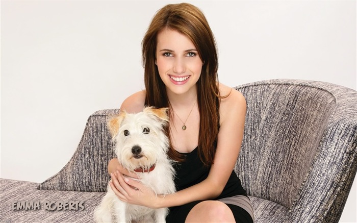 Emma Roberts hermoso fondo de pantalla #8