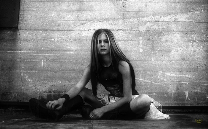 Avril Lavigne 艾薇儿·拉维妮 美女壁纸(二)7