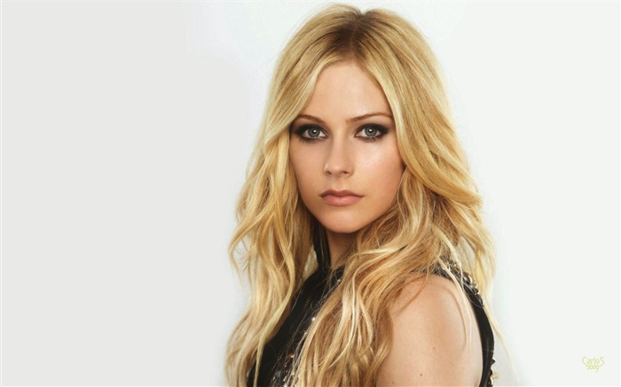 Avril Lavigne beautiful wallpaper (2) #8
