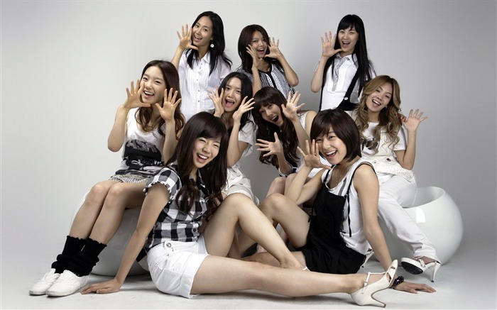 Fond d'écran Generation Girls (1) #19