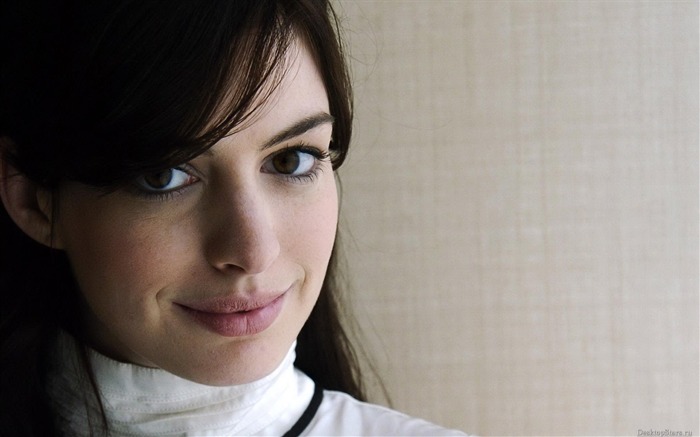 Anne Hathaway hermoso fondo de pantalla (2) #4